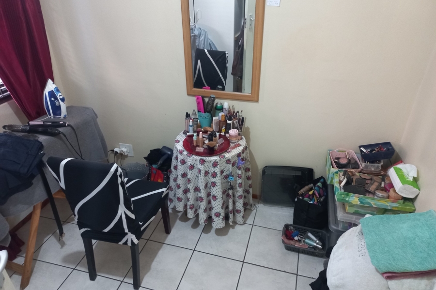 2 Bedroom Property for Sale in Groenvallei Western Cape